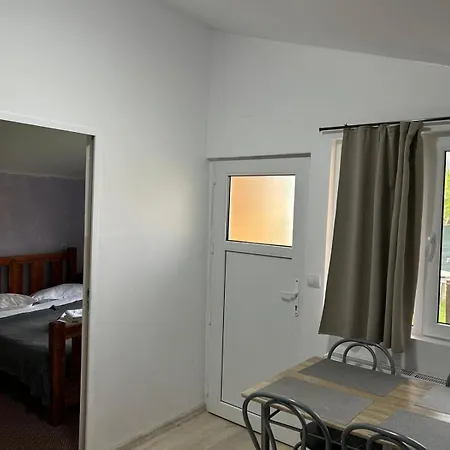 Cabanute Luca Ama Bran Lodge *